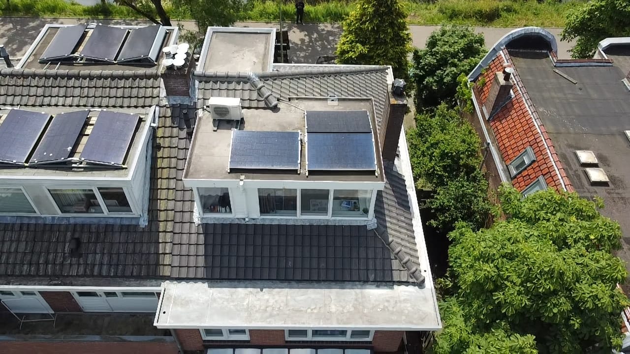 Dakdekker Amstelveen - Detail nieuwe dakpannen